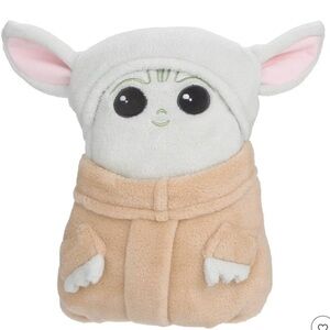 NWT GROGU MANDALORIAN FLEECE BLANKET